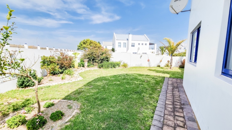 4 Bedroom Property for Sale in Blue Lagoon Western Cape